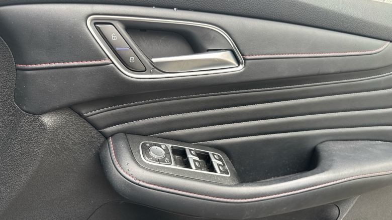 MG Hs 1.5 T-GDI Exclusive 5dr Petrol Hatchback